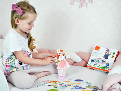 VIGA medinė magnetinė dėlionė „Aprenk mergaitę“, 44 dalys