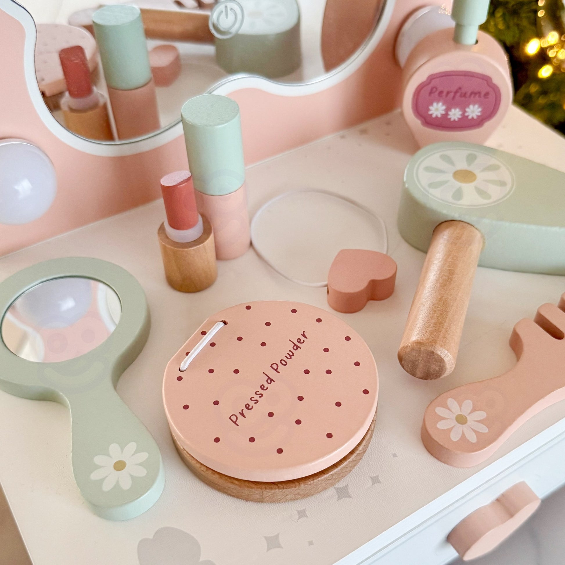 TOOKY TOY medinis kosmetinis staliukas „Drugelis“ su LED veidrodžiu – nuotrauka 4