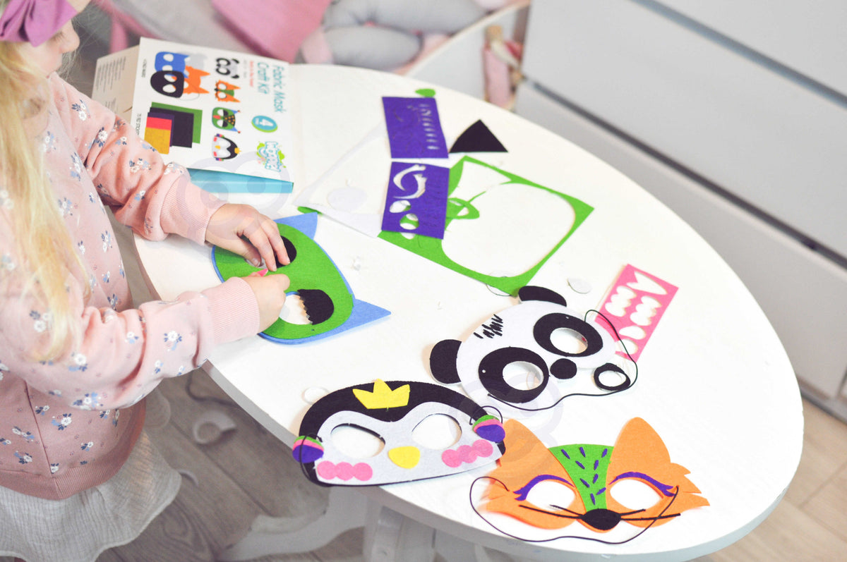 WOOPIE ART&FUN veltinio kaukių kūrybinis rinkinys, 4 kaukės